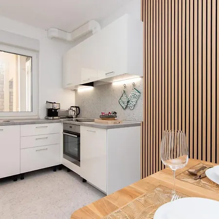 The Rose Garden Apartment *
